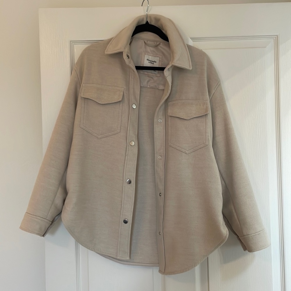 Abercrombie and fitch - M- fleece shacket with side pockets